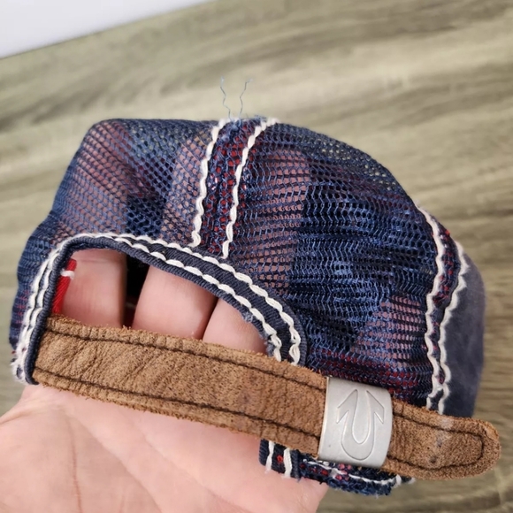 Vintage TRUE RELIGION Women's Distressed Cap Hat Short Bill Rhinestones Blue - Picture 3 of 6